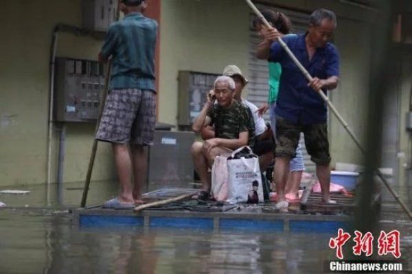 皋镇部分房屋被淹没|安徽巢湖柘皋镇被洪水围困