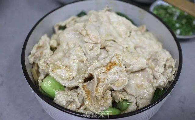 软弹|【健康美食】嫩滑鲜香,软弹不燥的水煮肉片~