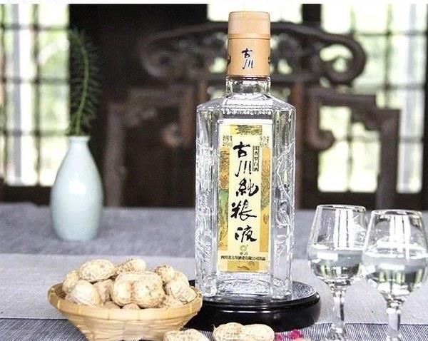 出名|盘点八款好喝,但不出名的浓香型白酒