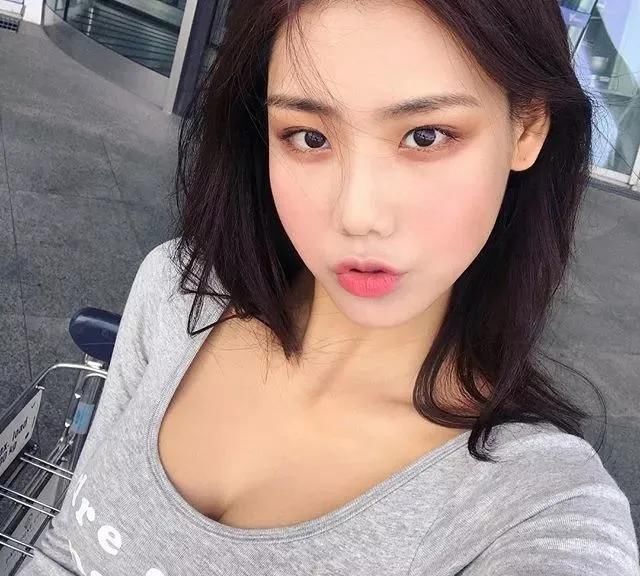  金雅珠|韩国模特金雅珠，靠健身练出“魔鬼身材”，比例太完美了