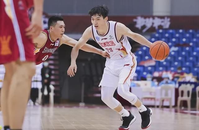 这般|轻松砍23+9，吴前太稳了！球迷：再这般打下去请滚出CBA