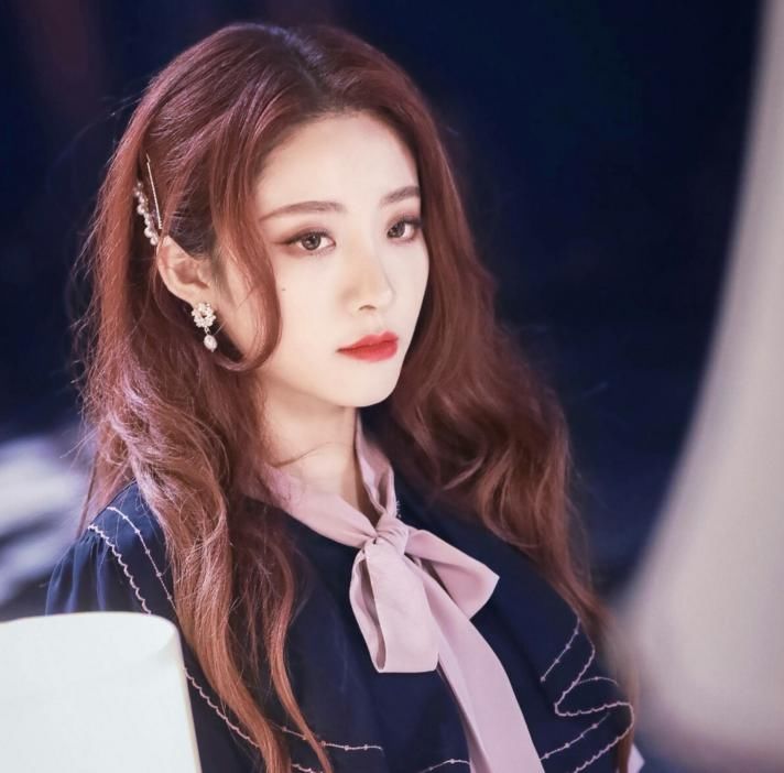  暗示|?喻言上综艺再被全程打码，暗示她凉了？与其让她尴尬不如体面送她回家