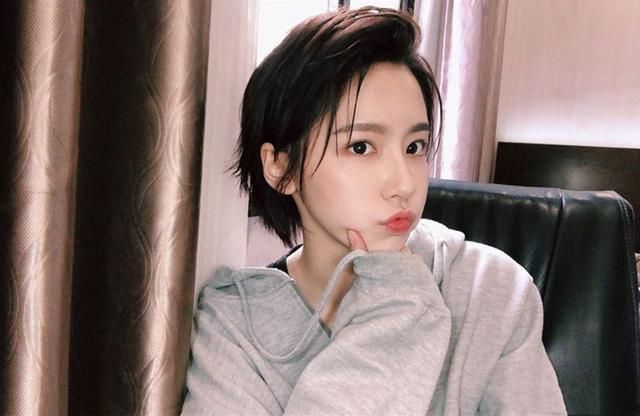  爱情公寓5|成果上综艺，全程慵懒恬静，完全没有诸葛大力的影子