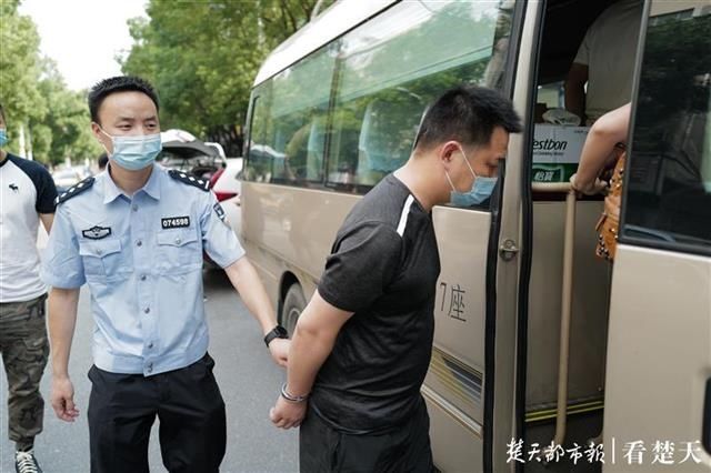 炒股|多地警方联手破获特大荐股诈骗案：炒股输赢只是虚拟数字，都是骗子说了算