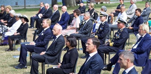 坦度|日本高官战败日“拜鬼”,美国要投放导弹,韩国警告端正坦度