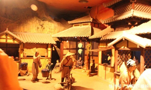 做错|从被人推崇到被人厌恶,在新朝存续的几年里,王莽做错了什么?