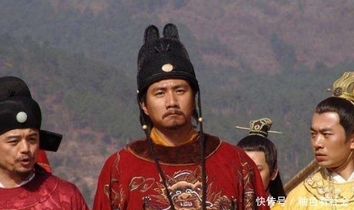 难怪|李中堂访问邻国,商谈期间一个动作,接待伯爵:难怪被日本打败