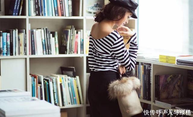  造型|一穿条纹就撞衫简约百搭包揽各种造型！