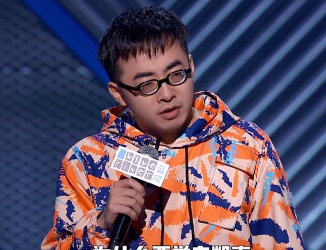  脱口秀|《脱口秀大会》重大失误，李诞临时改变规则，撤灯被骂不公平