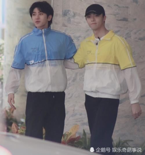  男团|蔡徐坤前队友抛弃百分九加入R1SE，两大对家男团迎来首次同框