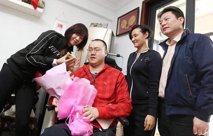 中国男排|两人都是排球国手!男方在比赛中头部受伤,离婚后却被球迷理解