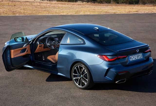  动力|新款宝马M440i亮相，大鼻孔+红卡钳！双门无框动力强