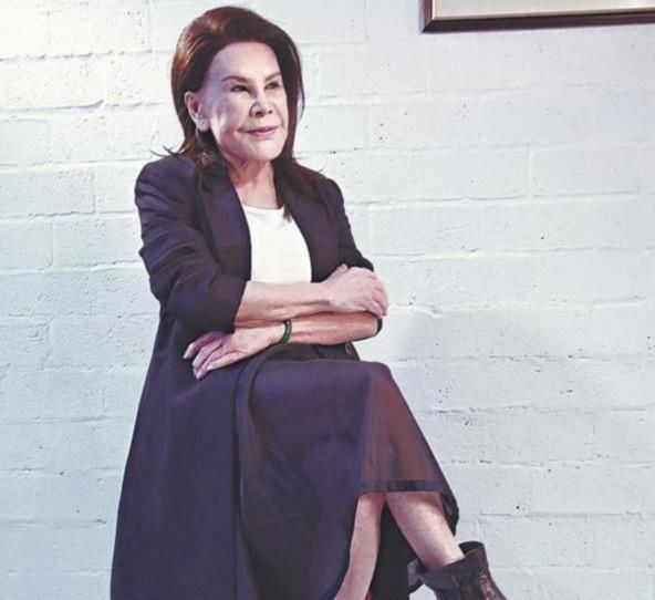  巨资|86岁黄夏蕙：生6胎都得不到名分，斥巨资办生前葬礼今越整越丑