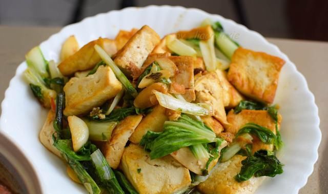 素菜|妹妹一家来吃饭,3个肉菜4个素菜,简单好吃全部光盘