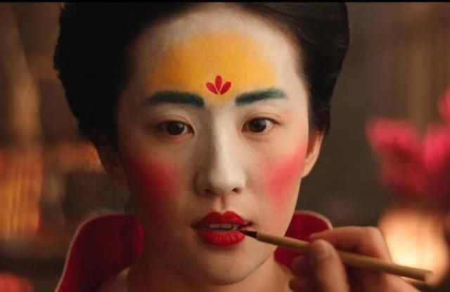 凤凰|吐槽《花木兰》只想说一句话：刘亦菲，你果真不后悔