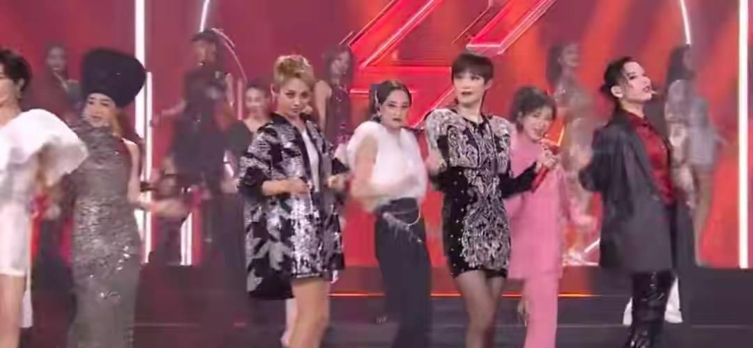  表演嘉宾|《浪姐》决赛成假唱之夜，嘉宾全部真唱，大量姐姐嘴型对不上