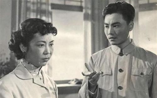  再次出现|1963年，女会计携巨款失踪，再次出现时，她已在水泥地里沉睡21年