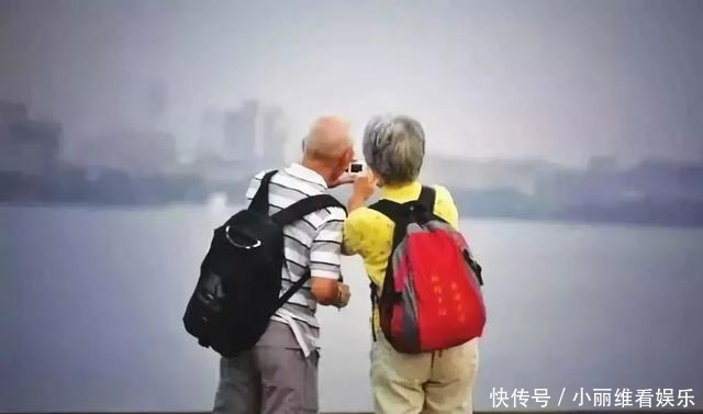 忙前忙后|拿养孩子的钱来养老，我国首批丁克已经60岁，他们现状如何？