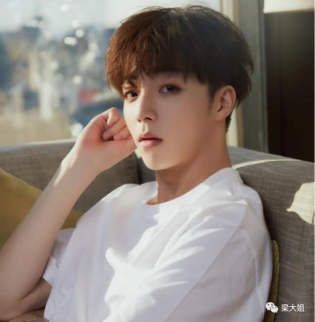  感人|陈立农MV搭档林依晨邵雨薇，演技不错，歌曲太感人