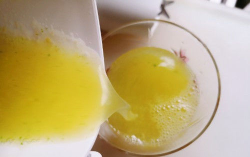 饮品|秋天干燥来一杯好喝的饮品，现榨无添加剂，颜色好看味道棒，好喝