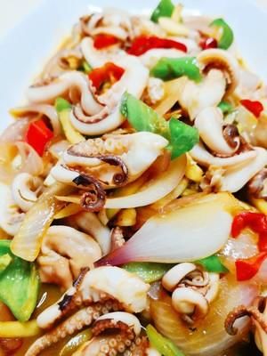  海鲜|家常海鲜菜谱，葱爆八爪鱼，脆嫰鲜美，美味营养，超下饭，吃不够