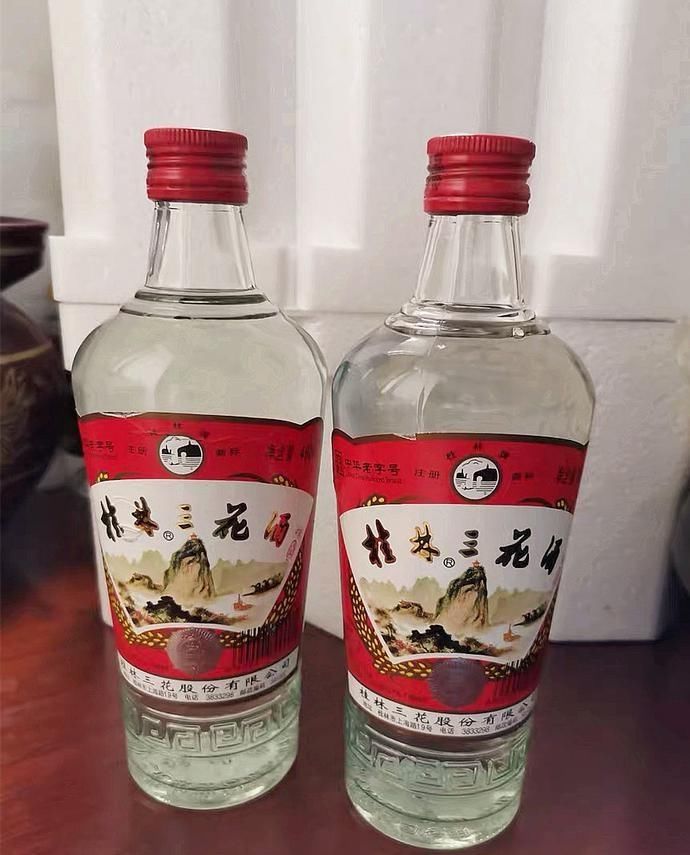 低档|值得囤家中的5种“低档”白酒，一箱100元左右，但都是纯粮食好酒