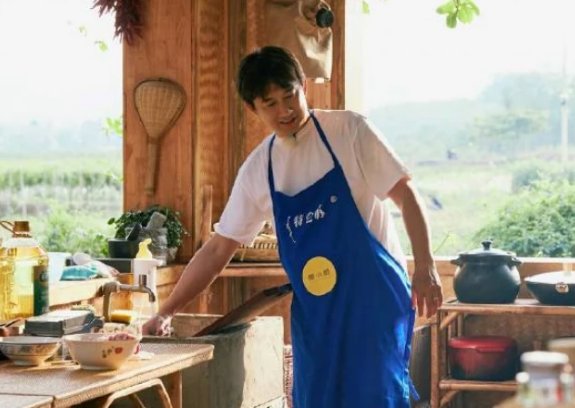  向往|《向往4》被曝做饭造假后，张子枫的试卷也露馅了？真是不可思议