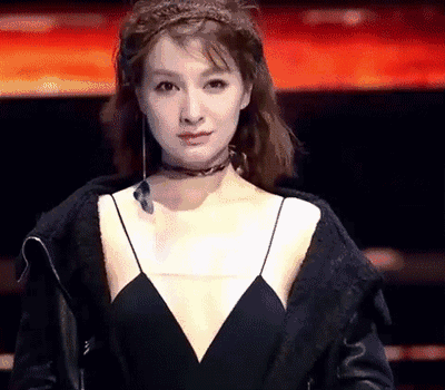  简单|吴昕再“丧”，都有“浪”起来的资本：这个女人，不简单