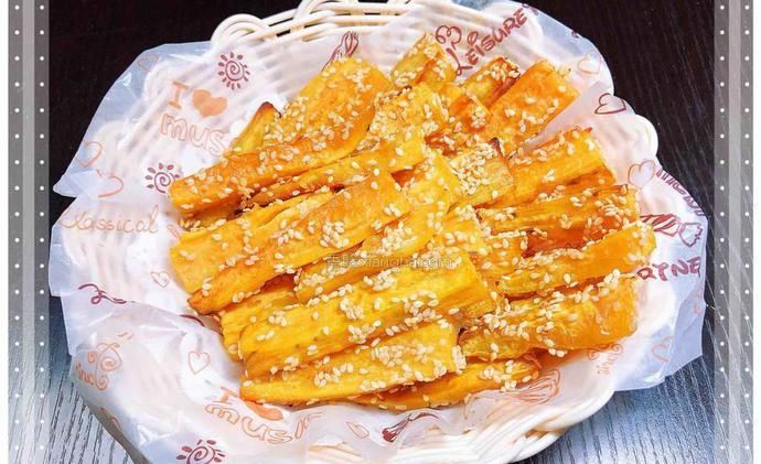 做法|红薯别只用来熬粥,试试这种做法,清甜酥脆饱腹减脂