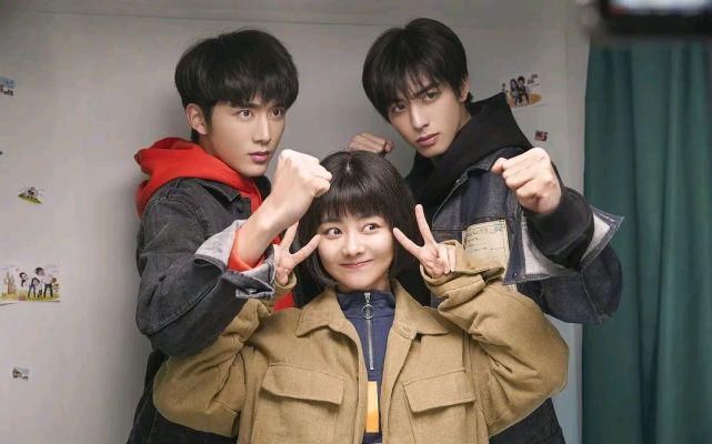  串味|《以家人之名》：当兄妹情逐渐沦为CP，这锅暖心鸡汤终于串味了？