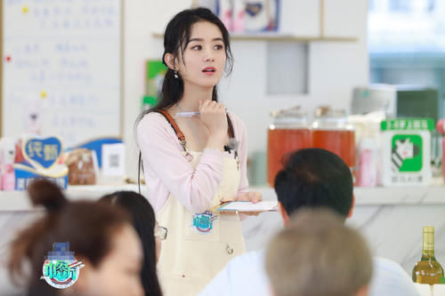  厨艺|继“排骨”后，《中餐厅》再现不熟食物，只是厨艺失误那么简单？