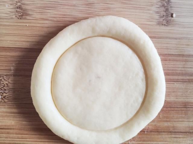 牛奶|烤箱自制小烤饼,外脆里软,香气扑鼻,比面包简单,比馒头有味