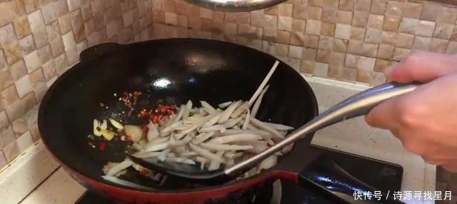 营养|莲藕这样做很好吃,香辣爽口,色香味俱全,营养健康