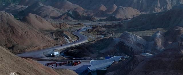 七彩|千里走西北(2):七彩丹霞到底有多美?这篇图文路线,让你看懂