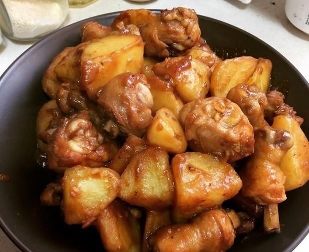  分享|今日分享“醋溜豆芽、鸡腿炖土豆、香菇炒肉片”