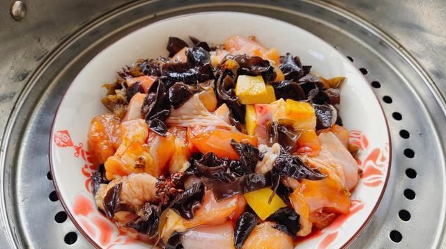 大人|夏天吃肉就吃它,蒸一蒸10分钟出锅,又鲜又营养,大人孩子都爱吃