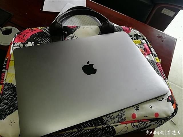  史女士|13000元电脑险遗失，758公交人捡到后物归原主