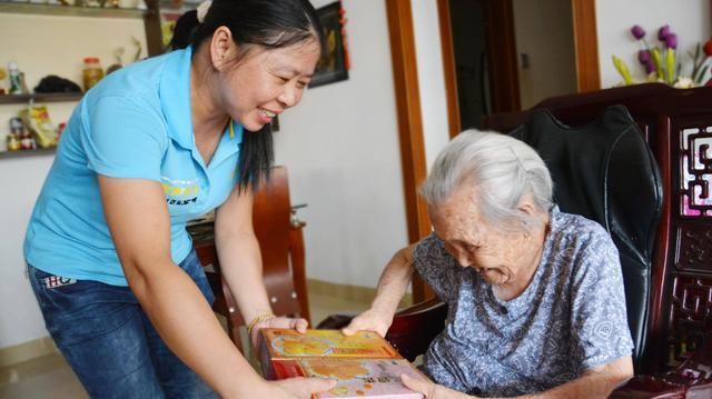 女儿|儿子再啃老也比生女儿强！老一辈发言被喷，给出的解释太现实