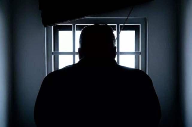 带走|拾荒男酒后带走邻居家女孩将其祸害：再多的善意也养不熟作恶的狼