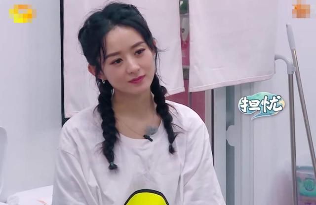  强硬|赵丽颖扒拉菜盘子被吐槽，强硬洗白惹网友逆反，黑历史惨被扒