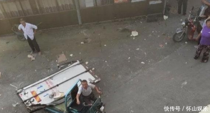  猪肉|10吨猪肉被抢的只剩3吨，车主：把我车门都拉走了