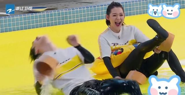  南遮|上跑男不允许染发？周震南遮金发的方式亮了，掉水里那刻笑出猪叫