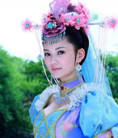  部电视剧|当年因《青苹果》爆红，老爸太有钱被嘲带资进组，后来她哪里去了