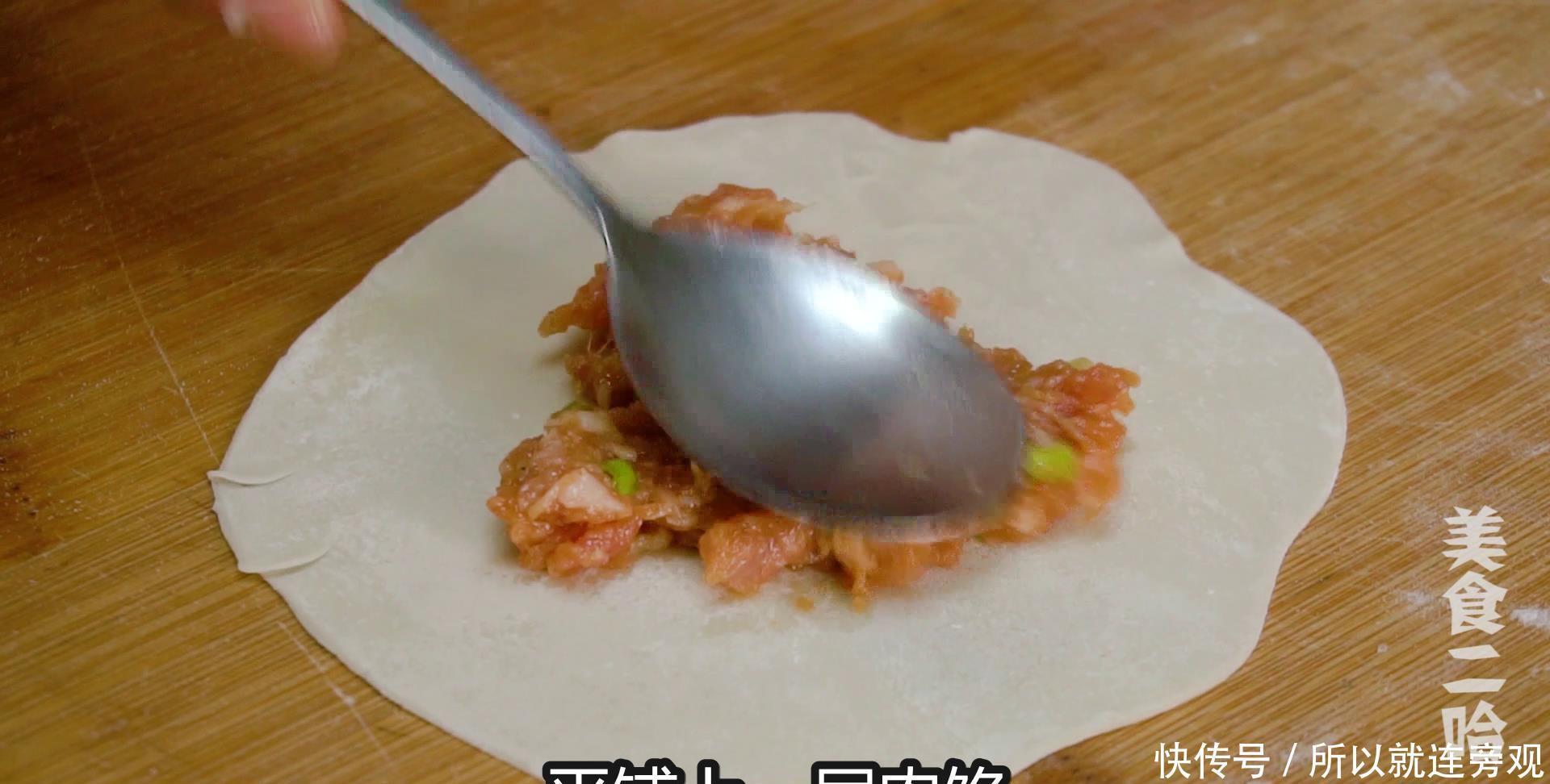 懒人|烙肉饼时,试试这个懒人做法,不用和面,松软千层香得流油