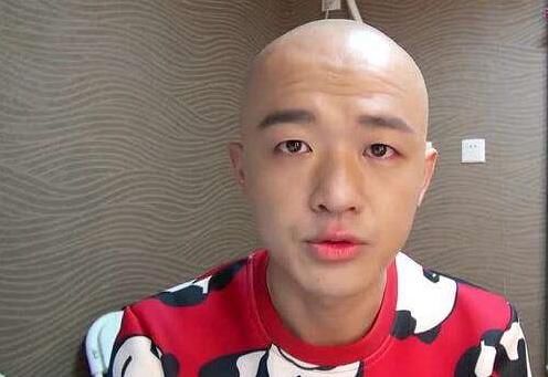  包贝尔|节目中显得多余，退出后无人联系，《跑男》人缘最差的嘉宾其实是他！