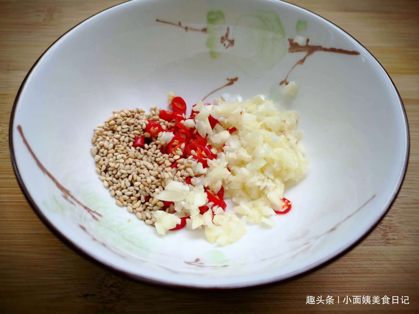  我家|夏天，这道凉拌菜我家隔三差五做吃，清淡爽口，好吃不油腻！