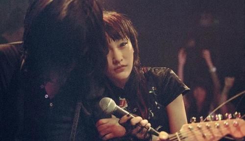 录制|周迅录制《乐队的夏天2》,当过驻唱歌手的她三个前男友都搞音乐