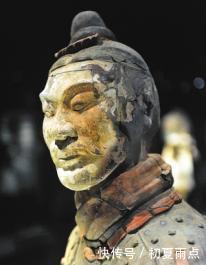 审美观念|秦始皇陵出土国宝,揭开秦人穿衣服的秘密他们原来喜欢这样!