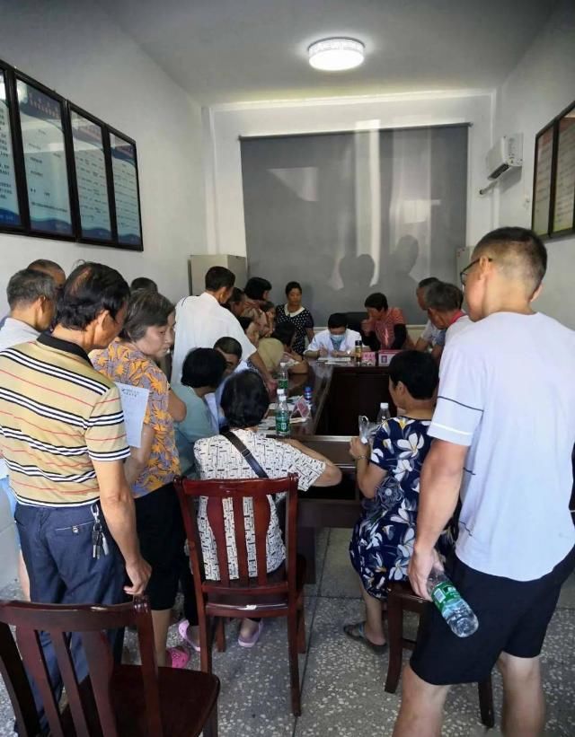  精准|【支部动态】送医送药下乡 助力精准扶贫