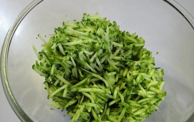  最多|七月吃饺子，韭菜馅要靠边站，就爱这个馅，吃起来比肉还香